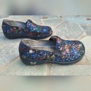 Algeria Keli Nursing Shoes